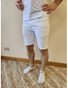 Galo Magan Liso corto